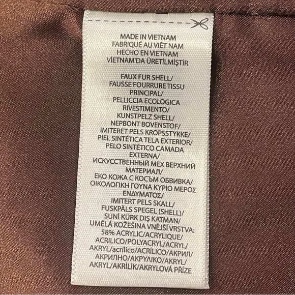 Girl’s Polo Ralph Lauren Faux Fur Vest Size 5 - Picture 6 of 13